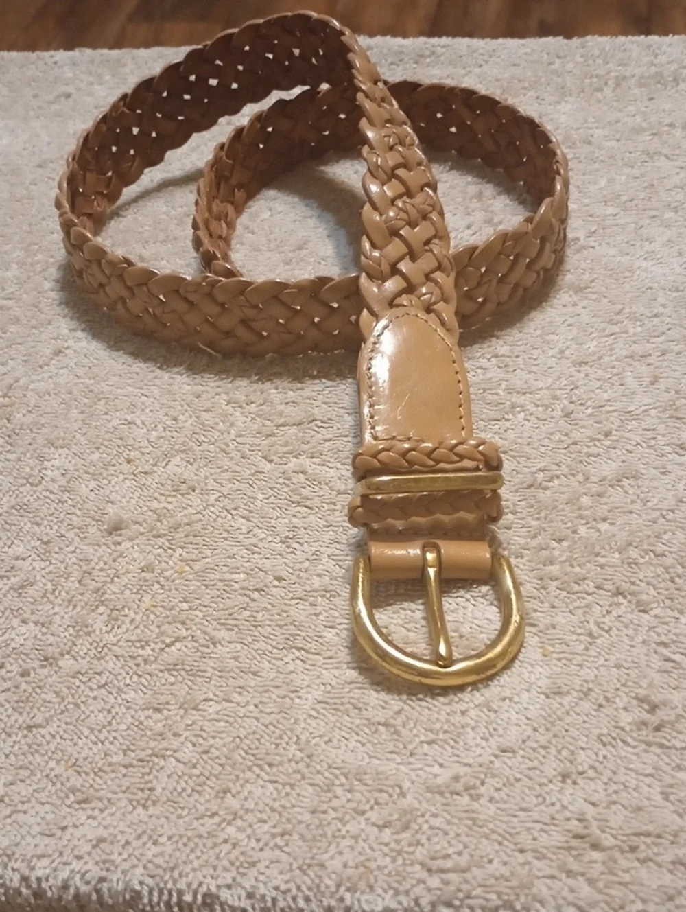 Women's Woven Tan Talbots Leather Belt with Gold-Tone Buckle Preowned
